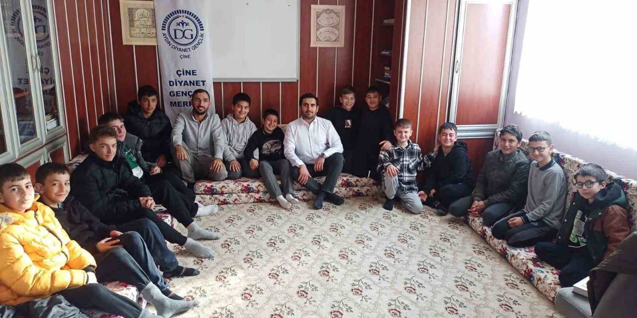 Çine’de genç gönüllüler çocuklarla buluştu