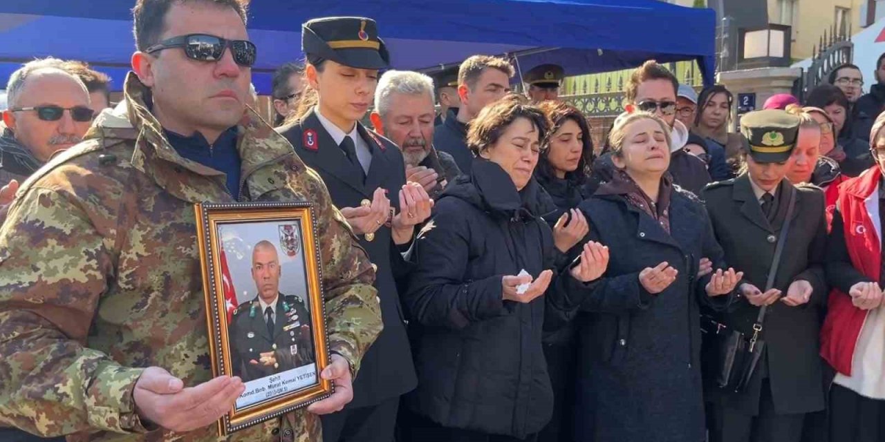 Şehit Binbaşı Yetişen için anne evinde helallik alındı