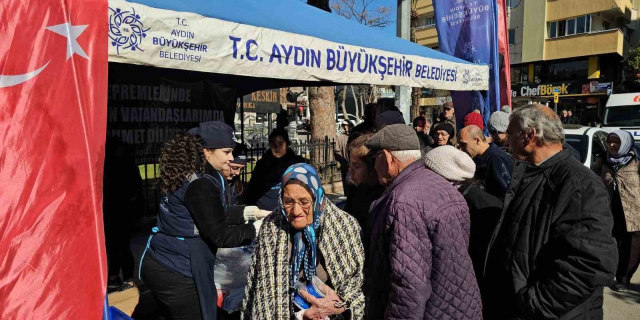 Büyükşehirden 6 Şubat anısına helva hayrı