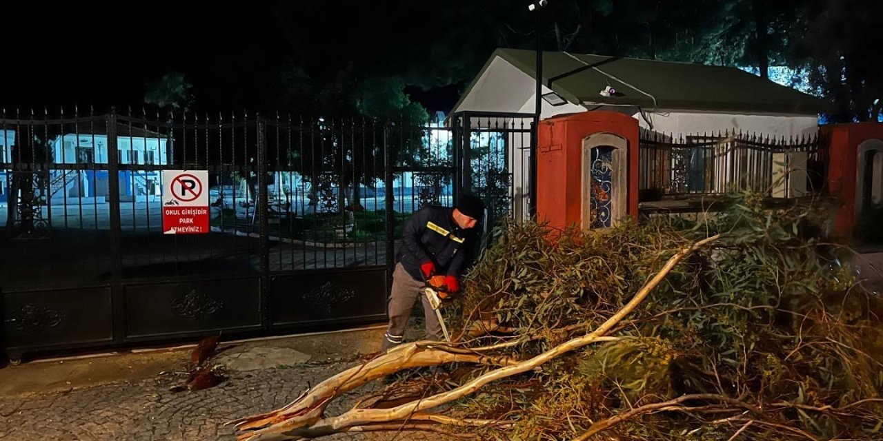 Bodrum’da belediye ekipleri olumsuzluklara karşı nöbette