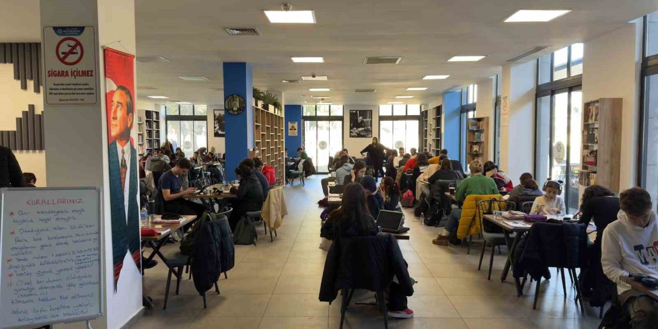 Büyükşehir’in çalışma salonlarına yoğun ilgi