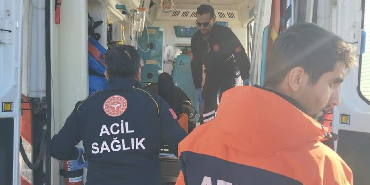 Kayalıklarda mahsur kalan balıkçı AFAD ekiplerince kurtarıldı