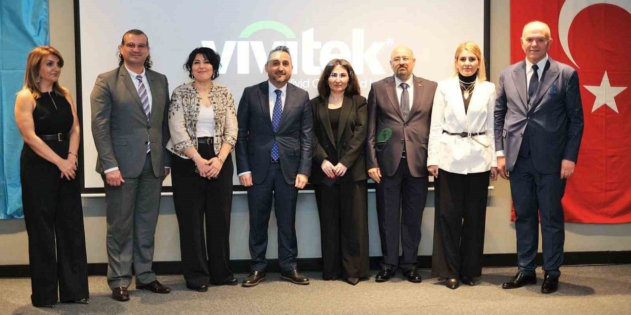 Azerbaycan gönüllüleri, iş dünyasında yeni fırsatlar için İzmir’de