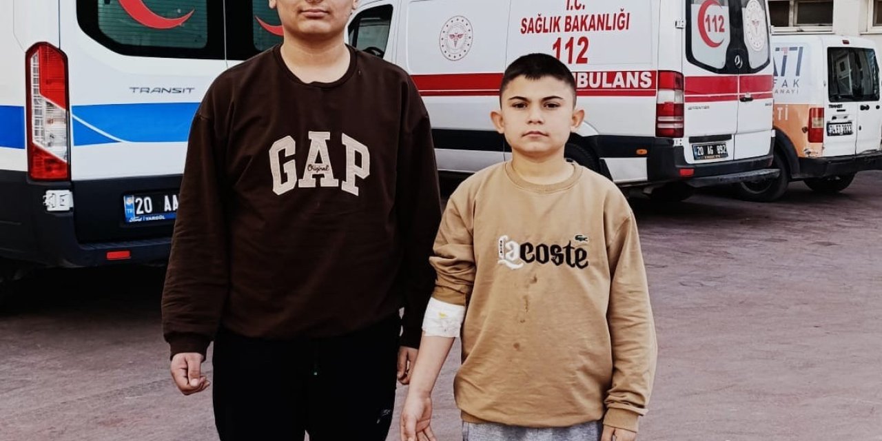 Çocuklarını ölümden saniyelerle kurtardı