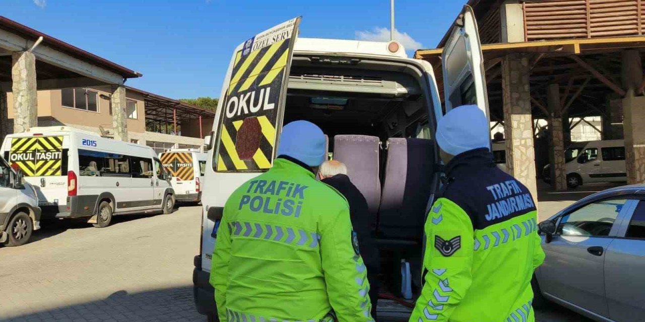 Karacasu’da okul servisleri denetlendi