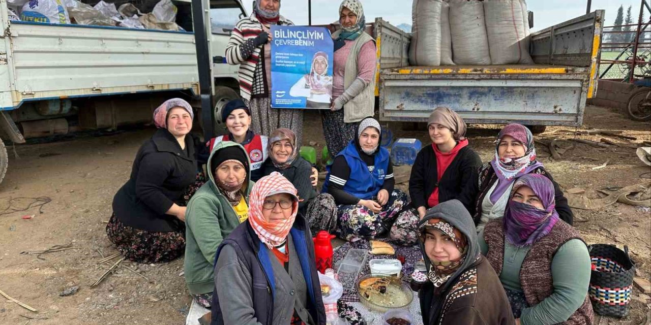 Jandarma ekipleri kadınları geri dönüşüm konusunda bilgilendirdi