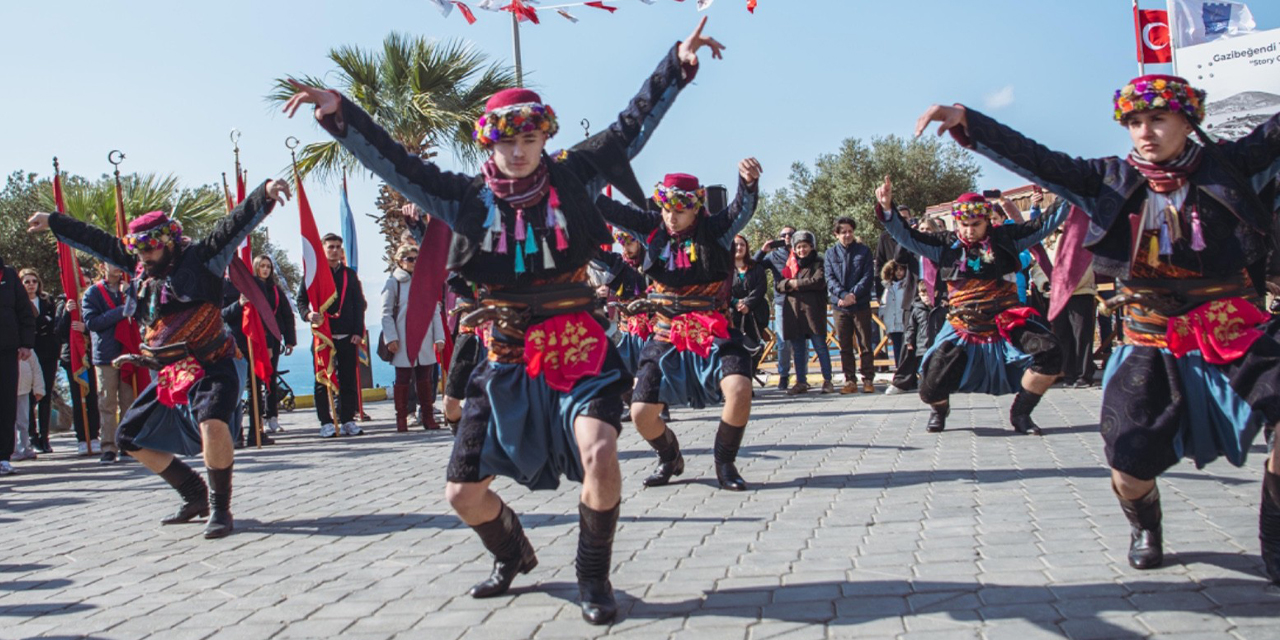 Atatürk’ün Kuşadası’na gelişinin 101. yıl dönümü kutlandı