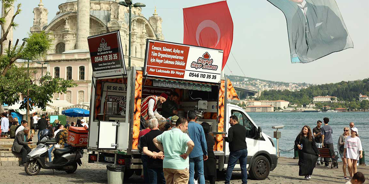 Hayır Lokması: Paylaşım ve Maneviyatın Lezzetli Simgesi