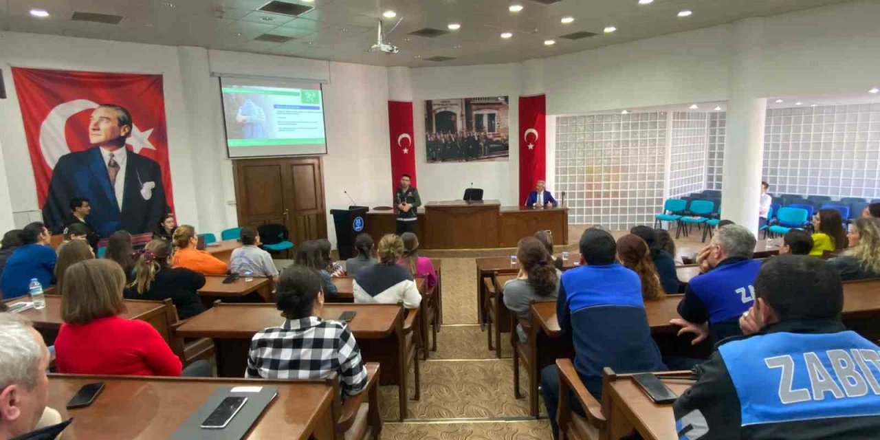 Nazilli Belediyesi’nden uyuşturucuyla mücadele semineri