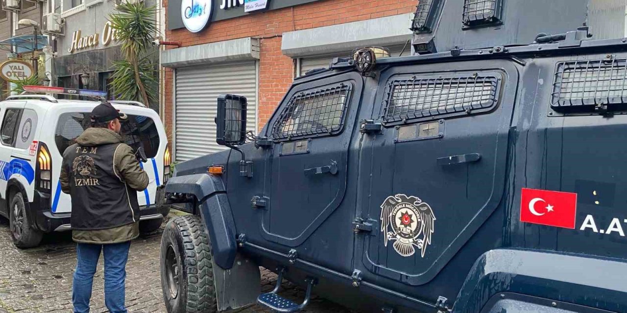 İzmir’de HDK eş sözcüsünün de aralarında bulunduğu 7 şüpheli gözaltında