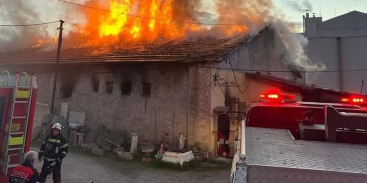 Denizli’de mermer imalathanesi yangında kullanılamaz hale geldi
