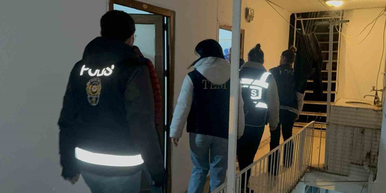 Fethiye’de polisten pansiyonlara denetim