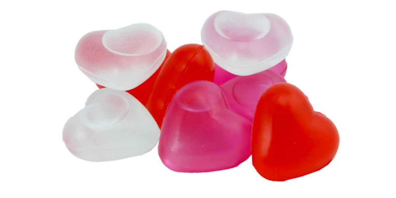 Buz Kovası Seçimi: Soğuk İçeceklerinizi Şık ve Pratik Bir Şekilde Sunun