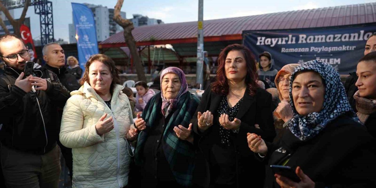 Başkan Çerçioğlu, Efelerli vatandaşlarla iftar sofrasında buluştu