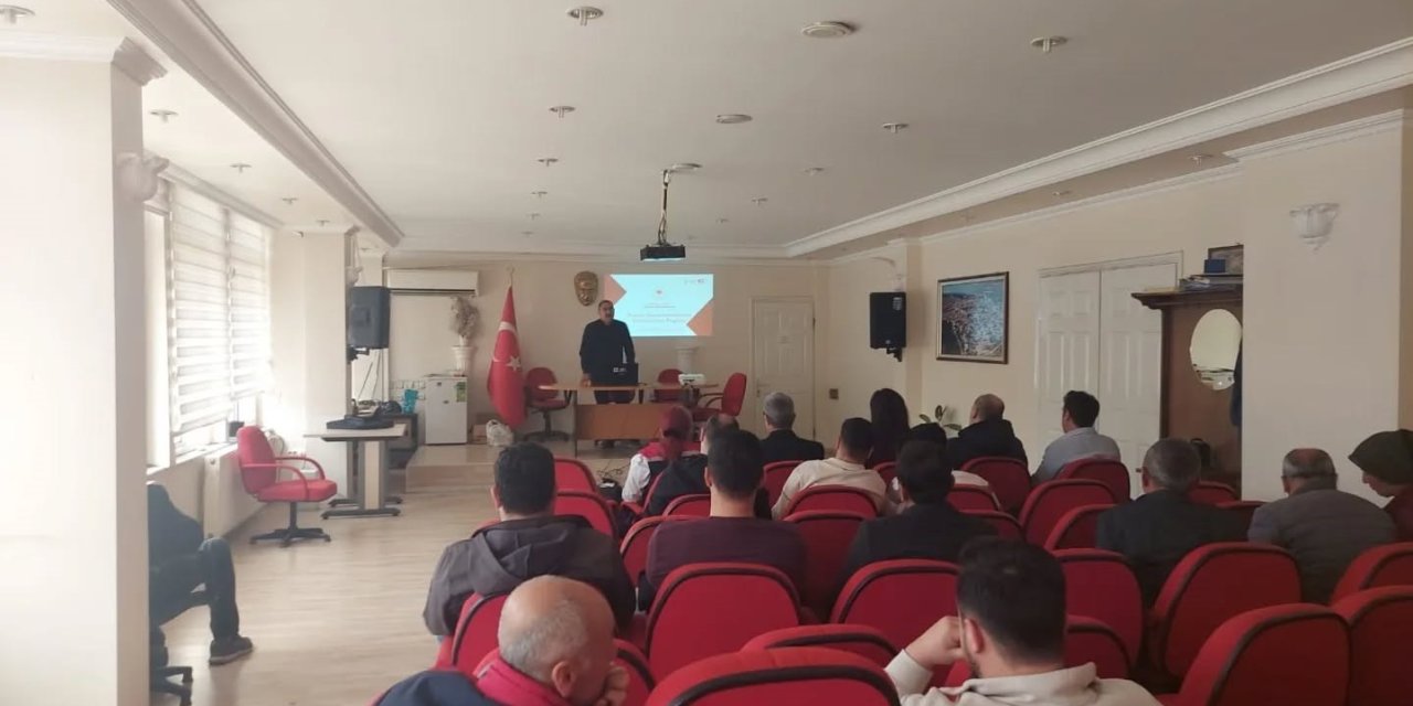 Üreticilere tarım yatırımlarına yüzde 50 hibe desteği anlatıldı