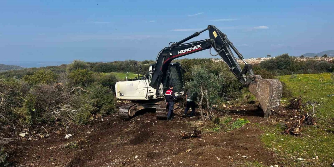 İzinsiz hazine arazisi kazısını jandarma engelledi