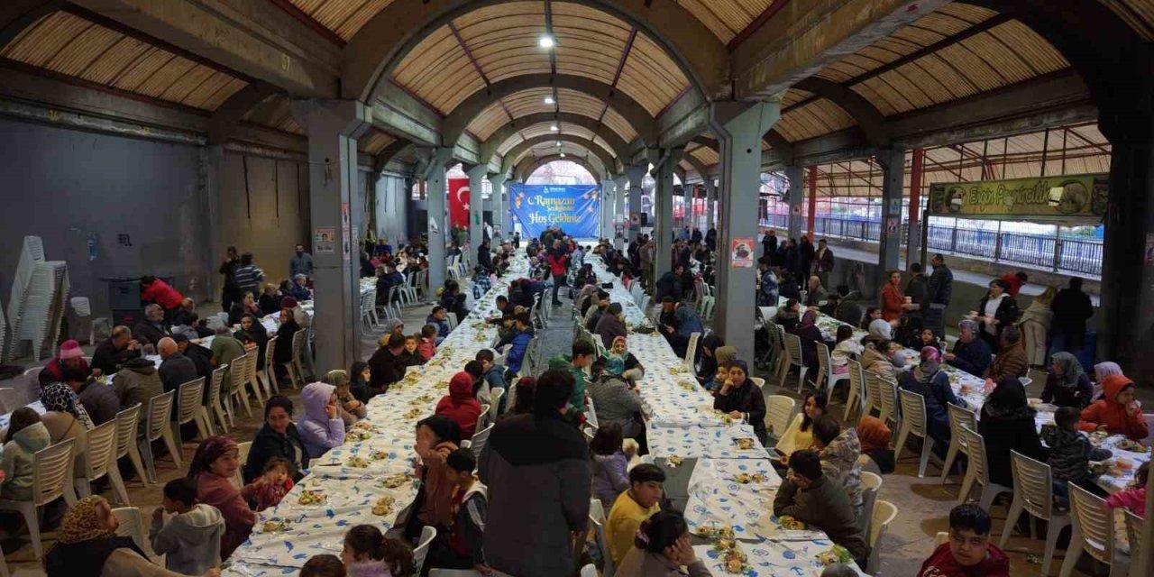 Bayraklı’da Ramazan bereketi