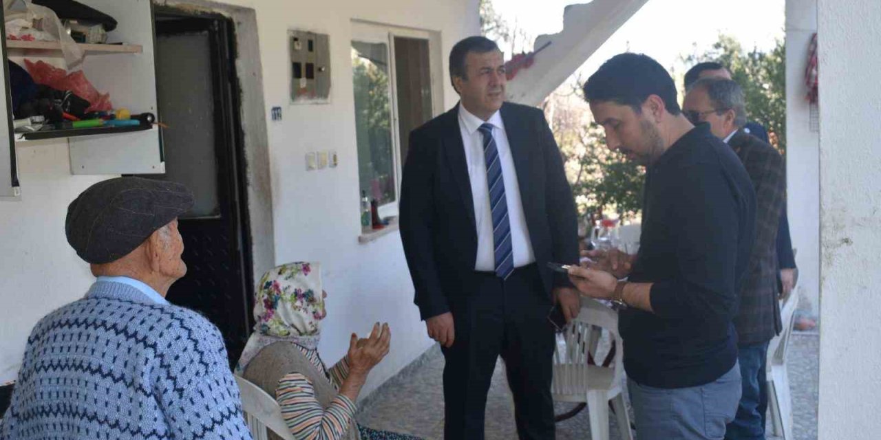 Kaymakam Yakuta, yangında mağdur olan vatandaşla görüştü