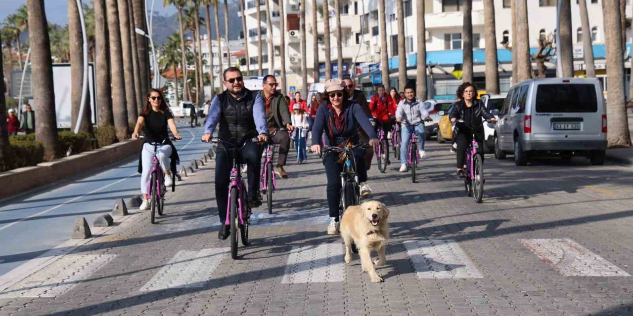Marmaris’te Kadınlar Günü etkinlikleri renkli görüntülere sahne oldu