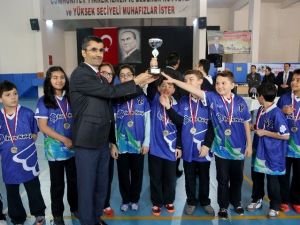 İhlas Koleji Çocuk Oyunları Festivali’nde De Şampiyonlukları Topladı