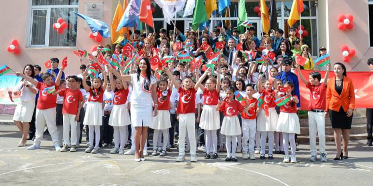 23 Nisan coşkusu Azerbaycan’a taşındı