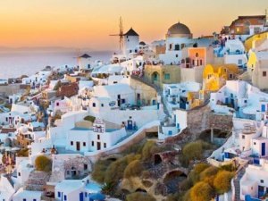 Türk Turistlerin Yunanistan’a İlgisi Artıyor