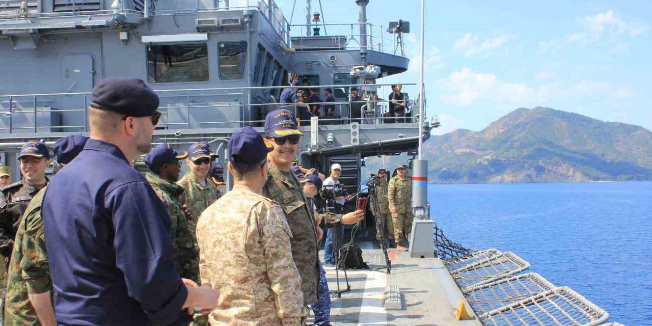 KURTARAN-25 Tatbikatı seçkin gözlemci günü Marmaris açıklarında başladı