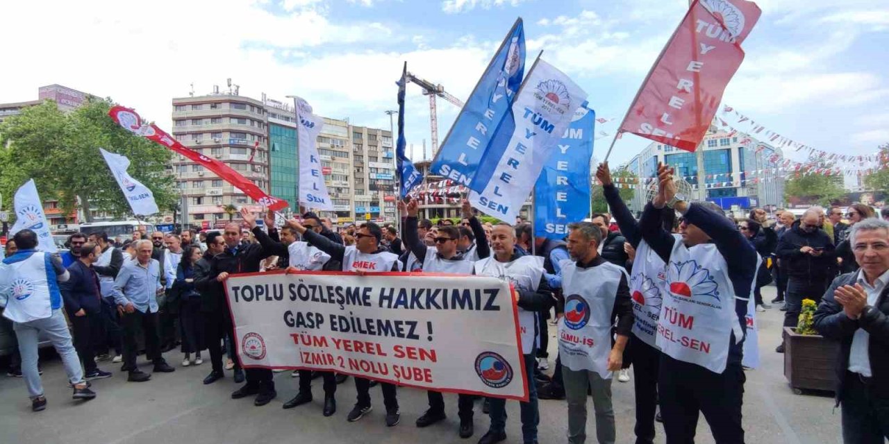 Konak Belediyesi’nde memurlar iş bıraktı