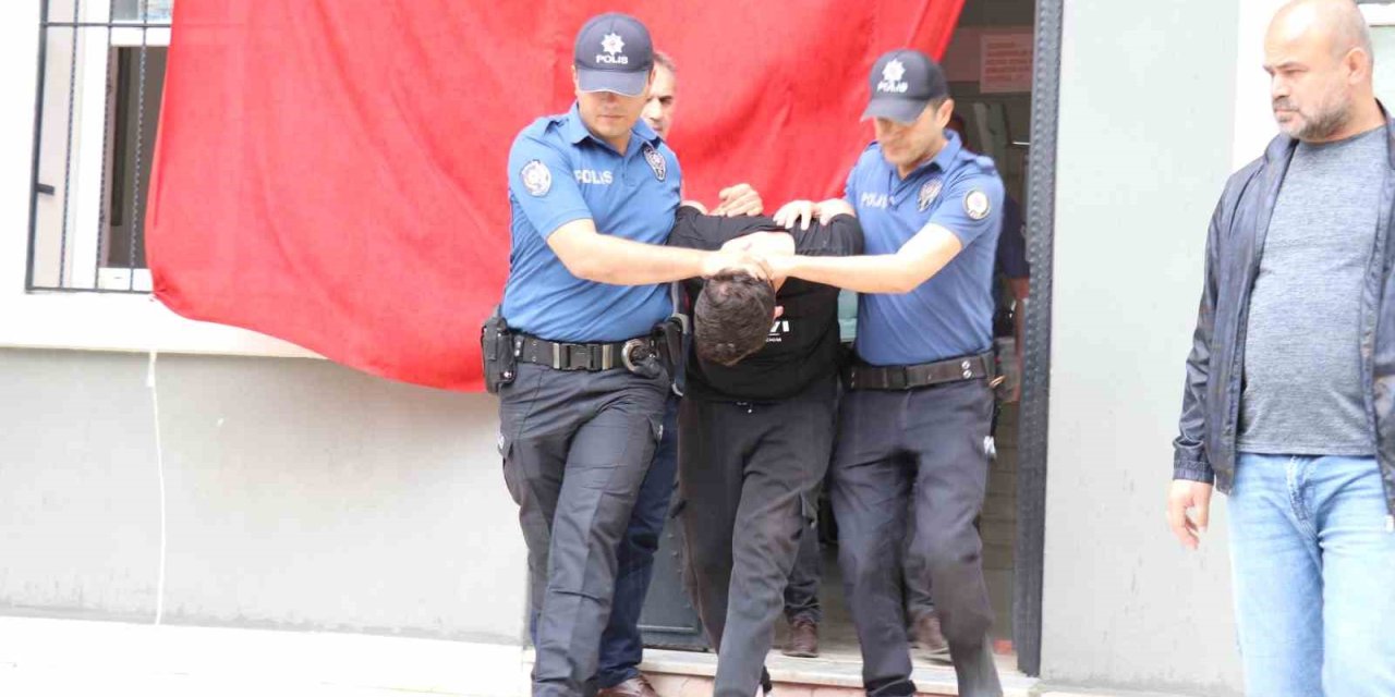 Anne bebeğini döven erkek arkadaşından şikayetçi oldu