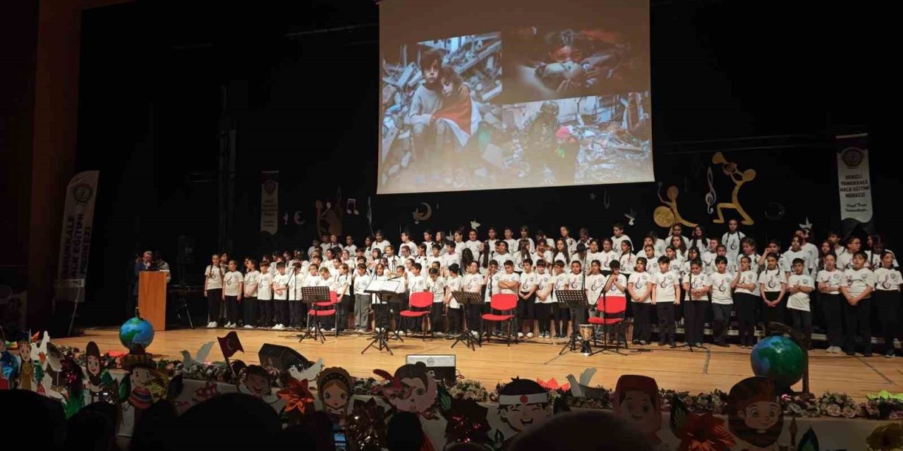 Meclisin 105 yaşında 105 çocuktan beğenilen konser
