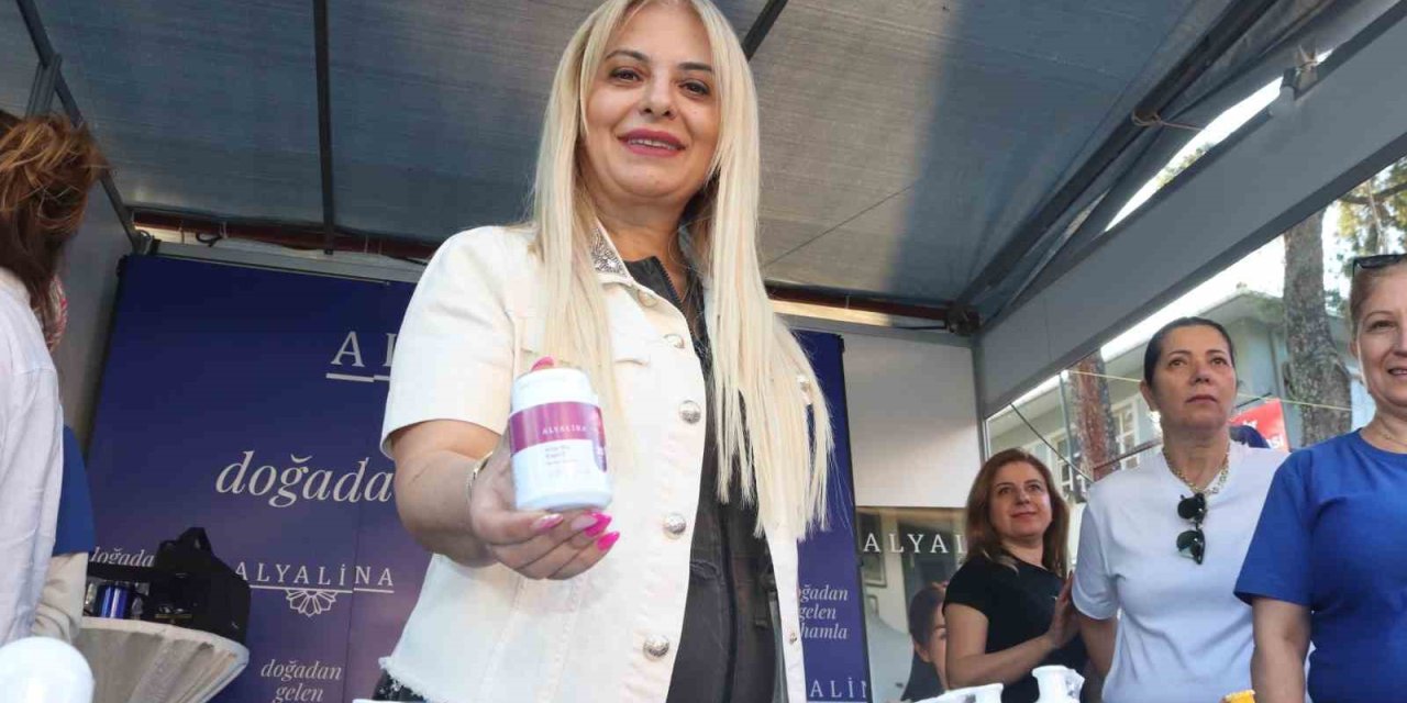 Alyalina Kozmetik, Bayındır Çiçek Festivali’nde doğal ürünleriyle dikkat çekti