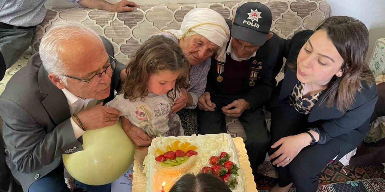 Kore Gazisine 95’inci yaş günü kutlaması