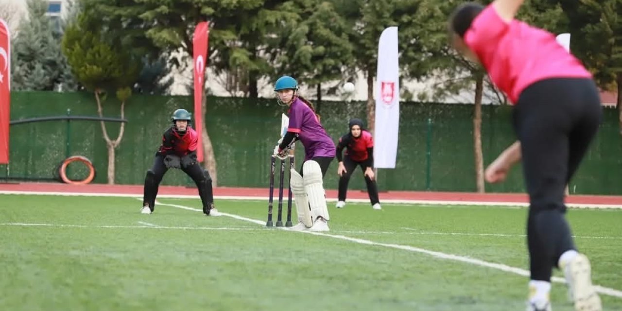 Kriket Türkiye Şampiyonası heyecanı Denizli’de başlıyor