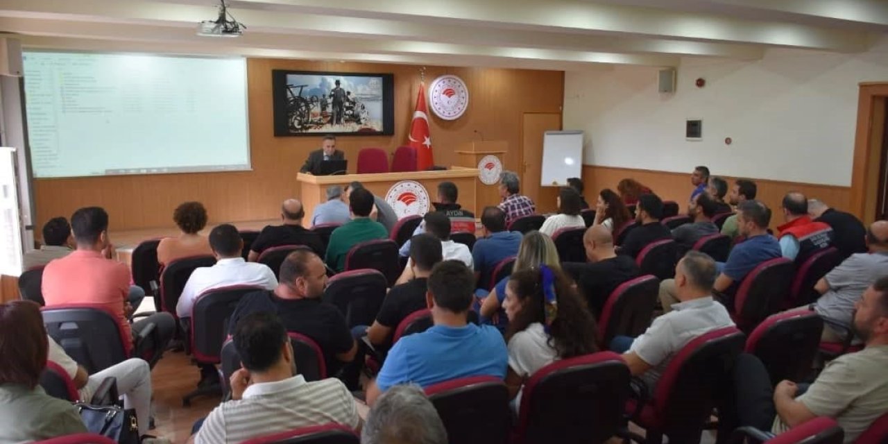 Aydın’da veterinerlere ’numune alma’ eğitimi verildi