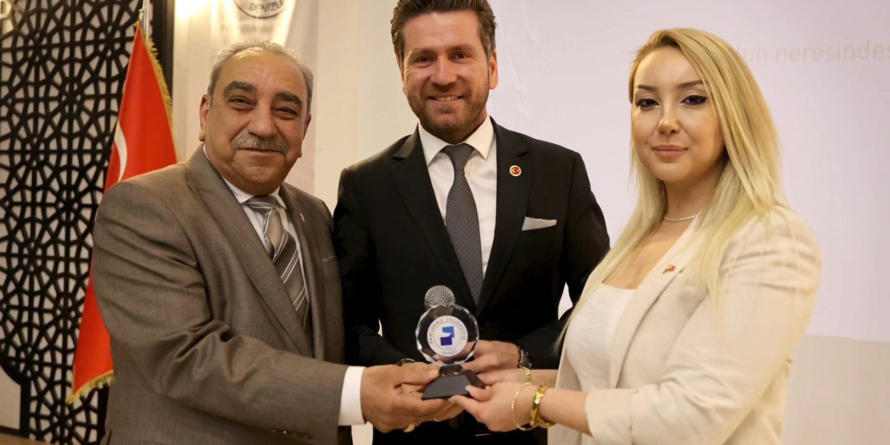 Başkan Tatık üniversiteli gençlere başarıya giden yolu anlattı