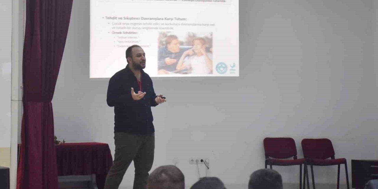 Aliağa’da, psikologlardan hükümlü ve tutuklulara seminer