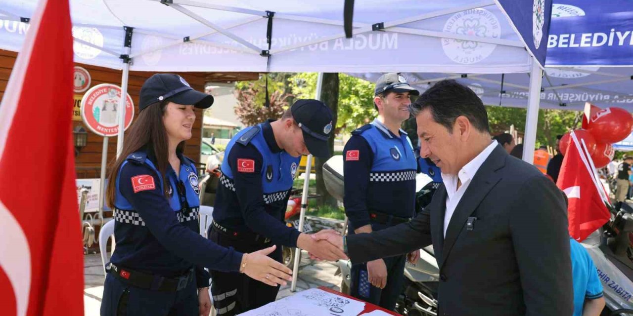 Büyükşehir’den güvenli trafik için farkındalık etkinlikleri