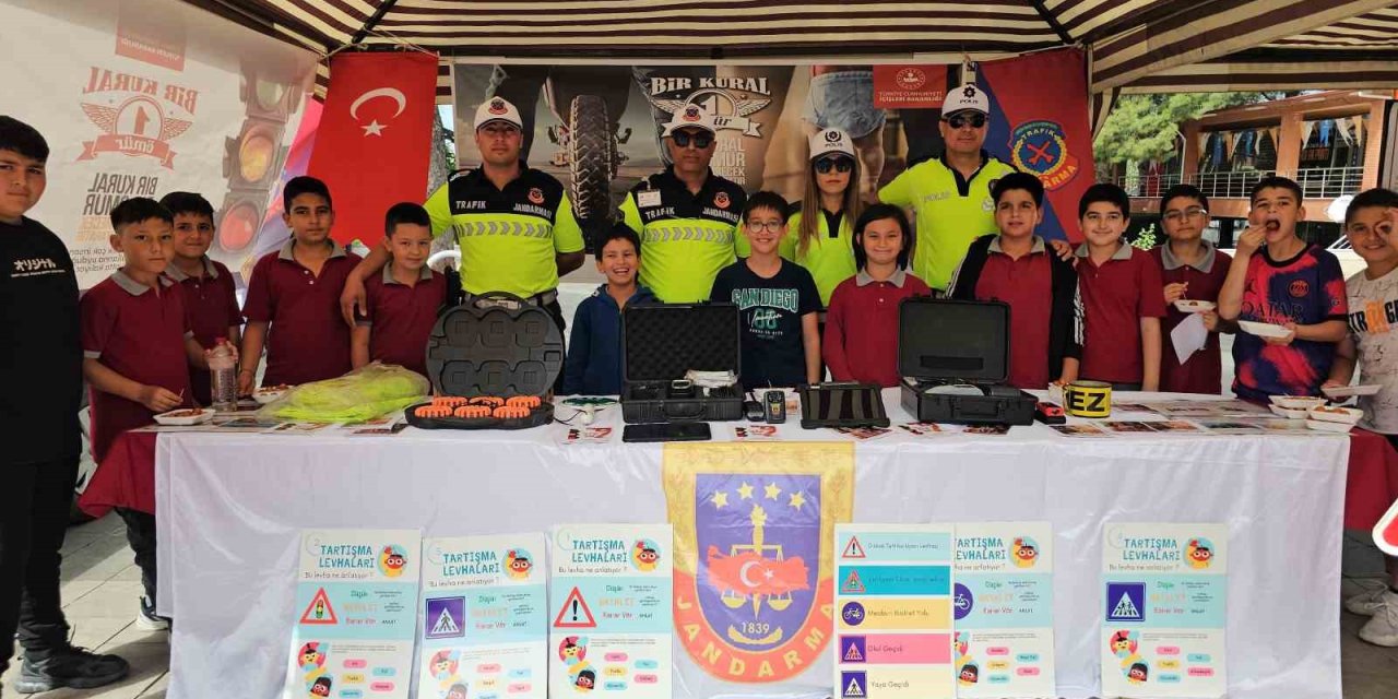 Kuyucak’ta bilim fuarı coşkusu