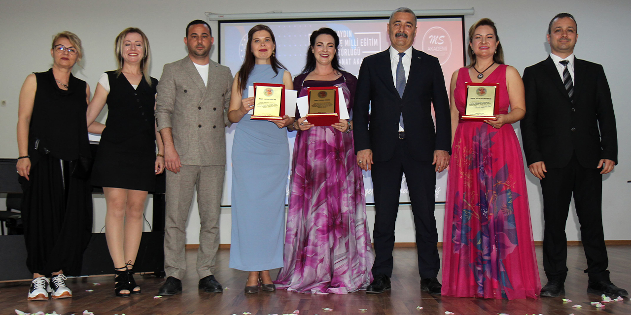 Efeler’de opera gecesi: “İki Sesin Büyüsü” büyüledi