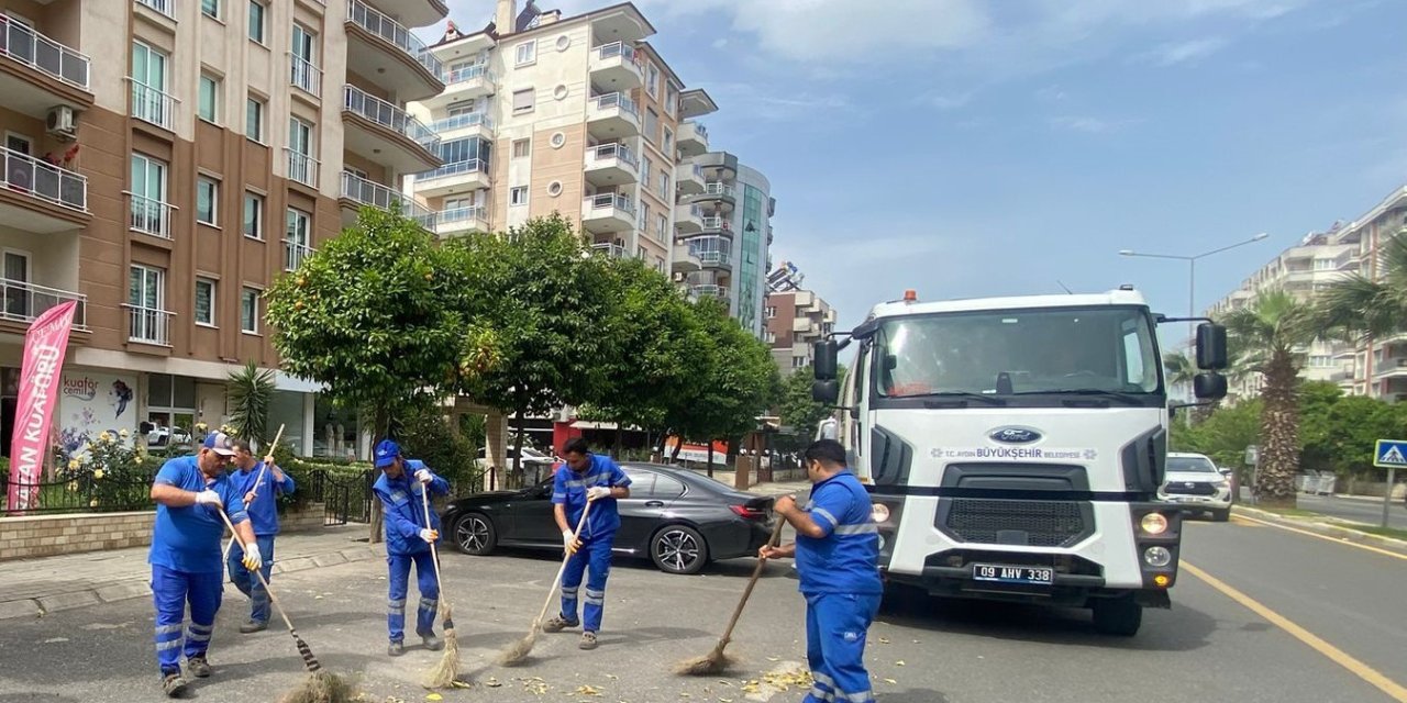 Aydın Büyükşehir Belediyesi ekipleri kent genelinde çalışmalarını sürdürüyor