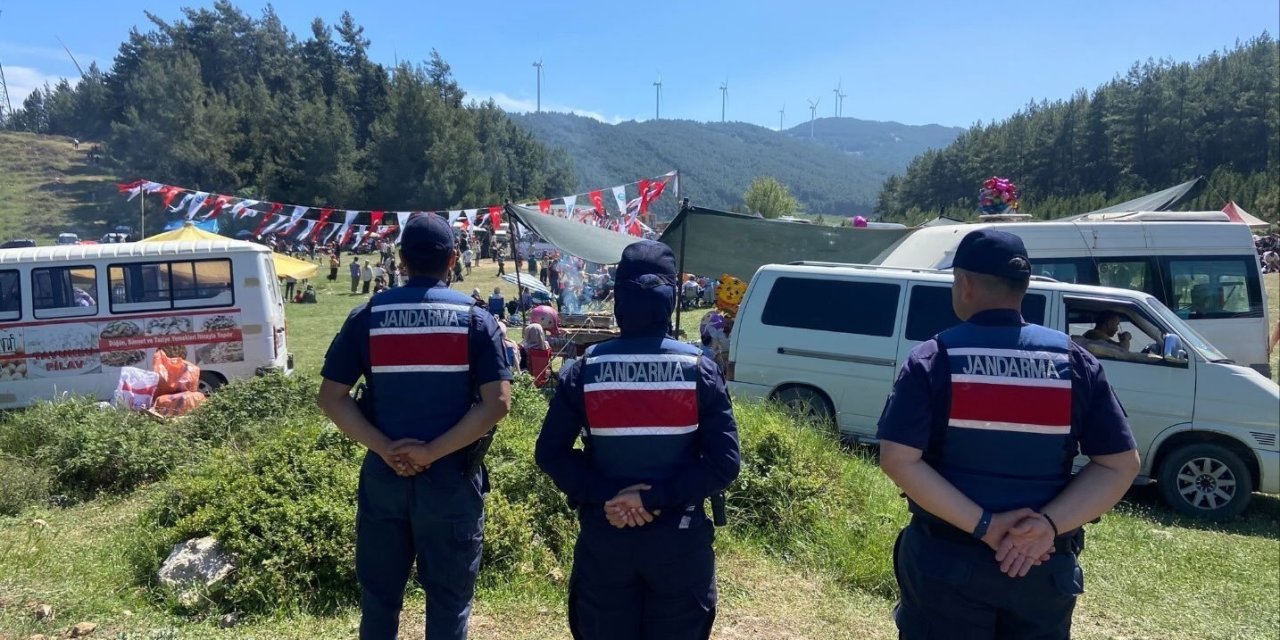 Ağaçlı’daki festivalde jandarma ekipleri kuş uçurtmadı