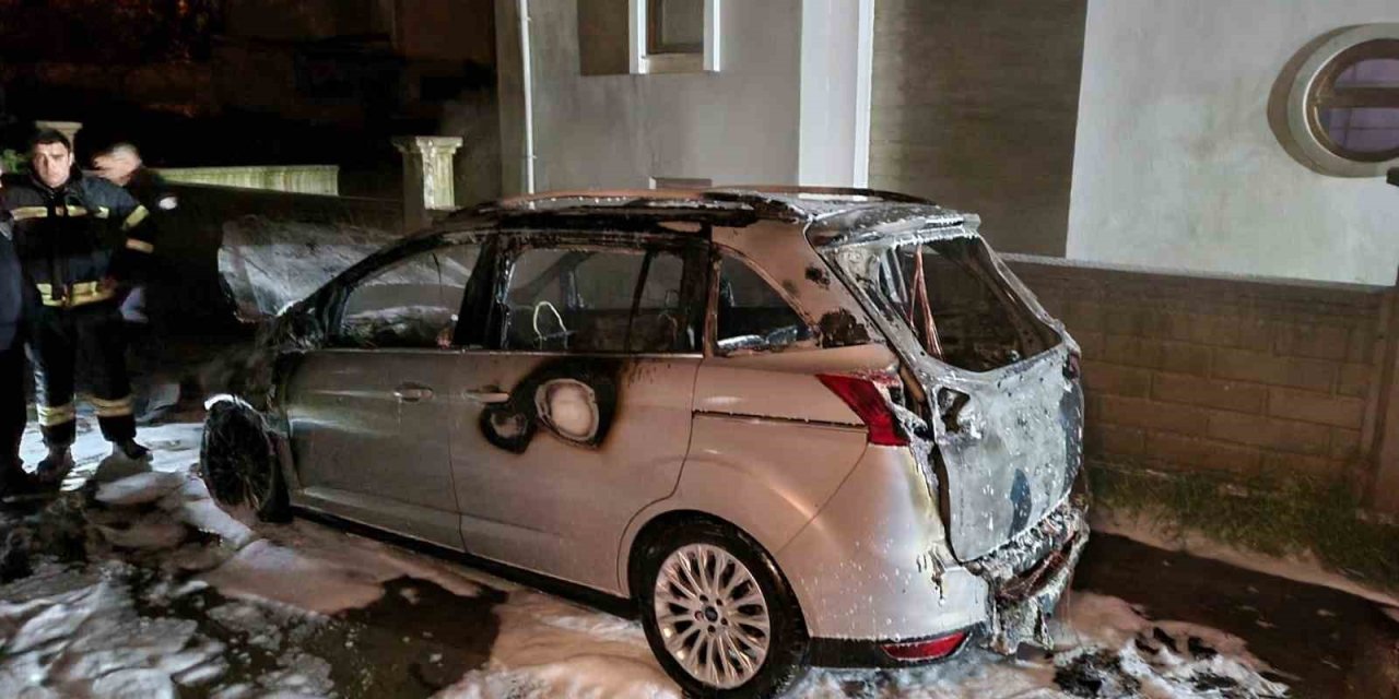 Menteşe’deki otomobil yangınında bir şüpheli gözaltına alındı