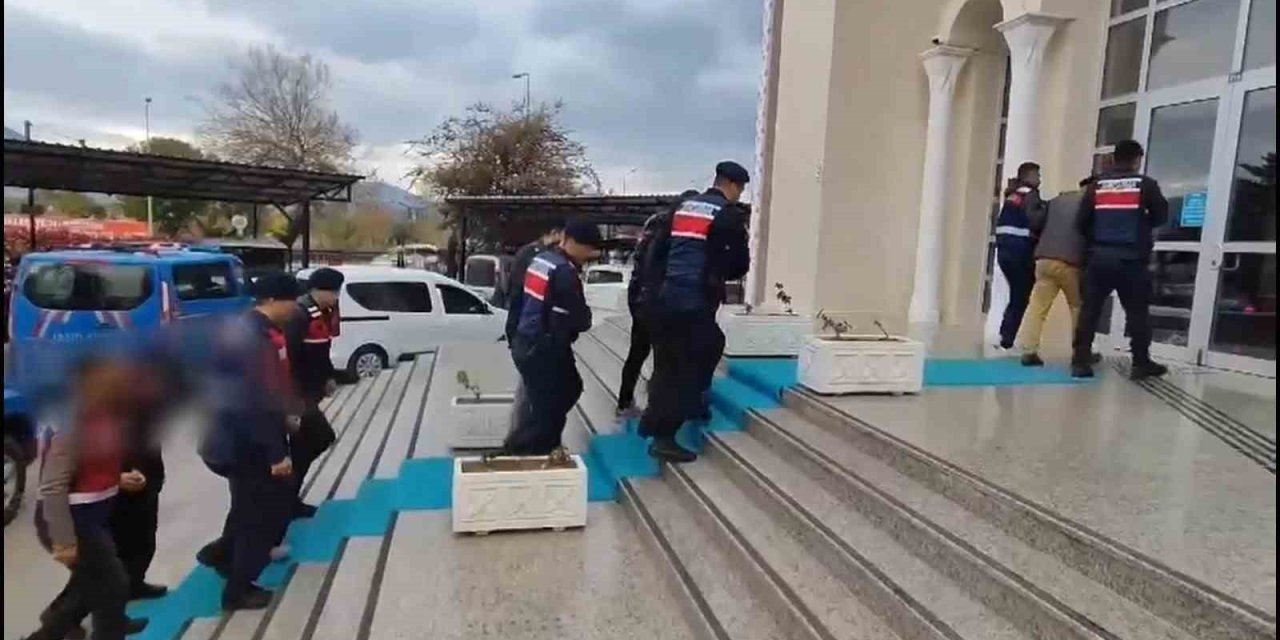 Fethiye’de 20 yıl sonra ortaya çıkarılan cinayetin ilk duruşması görüldü