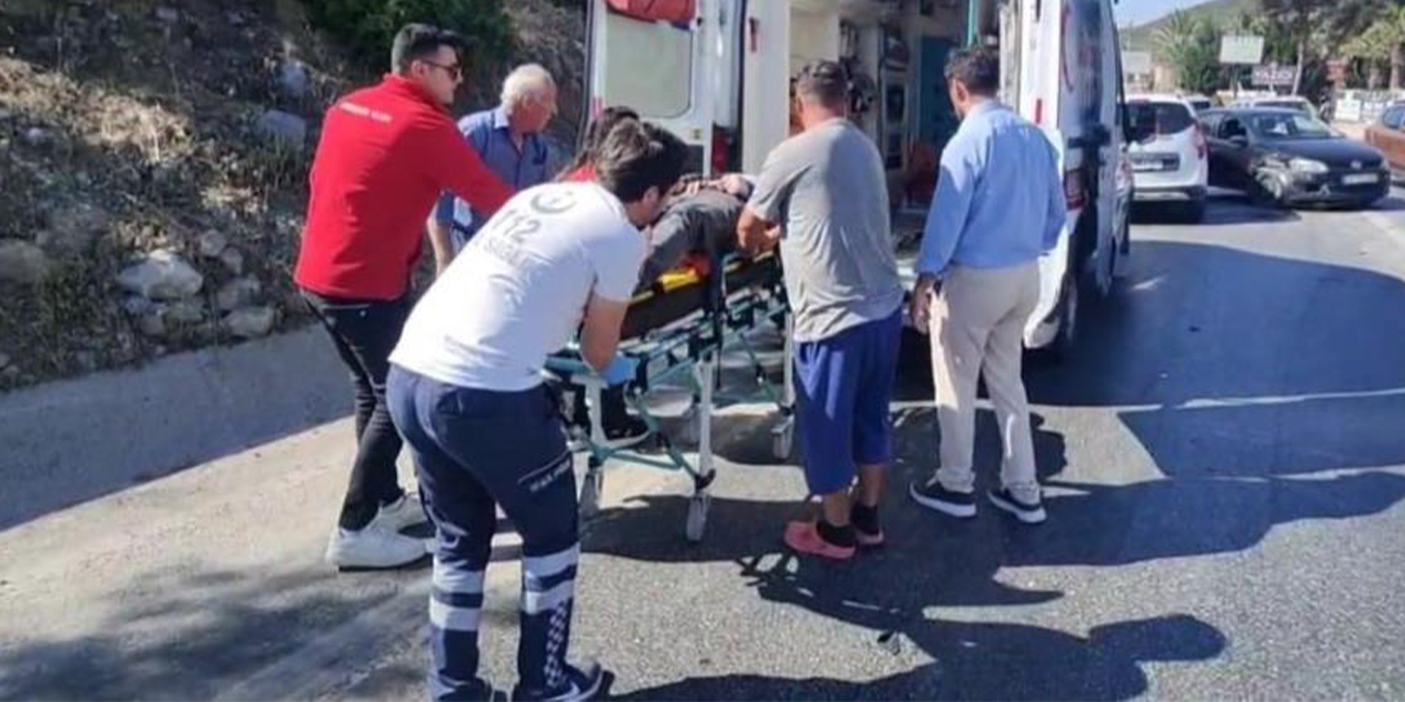 Direksiyon başında fenalaşan sürücü 3 araca çarptı: 1 yaralı