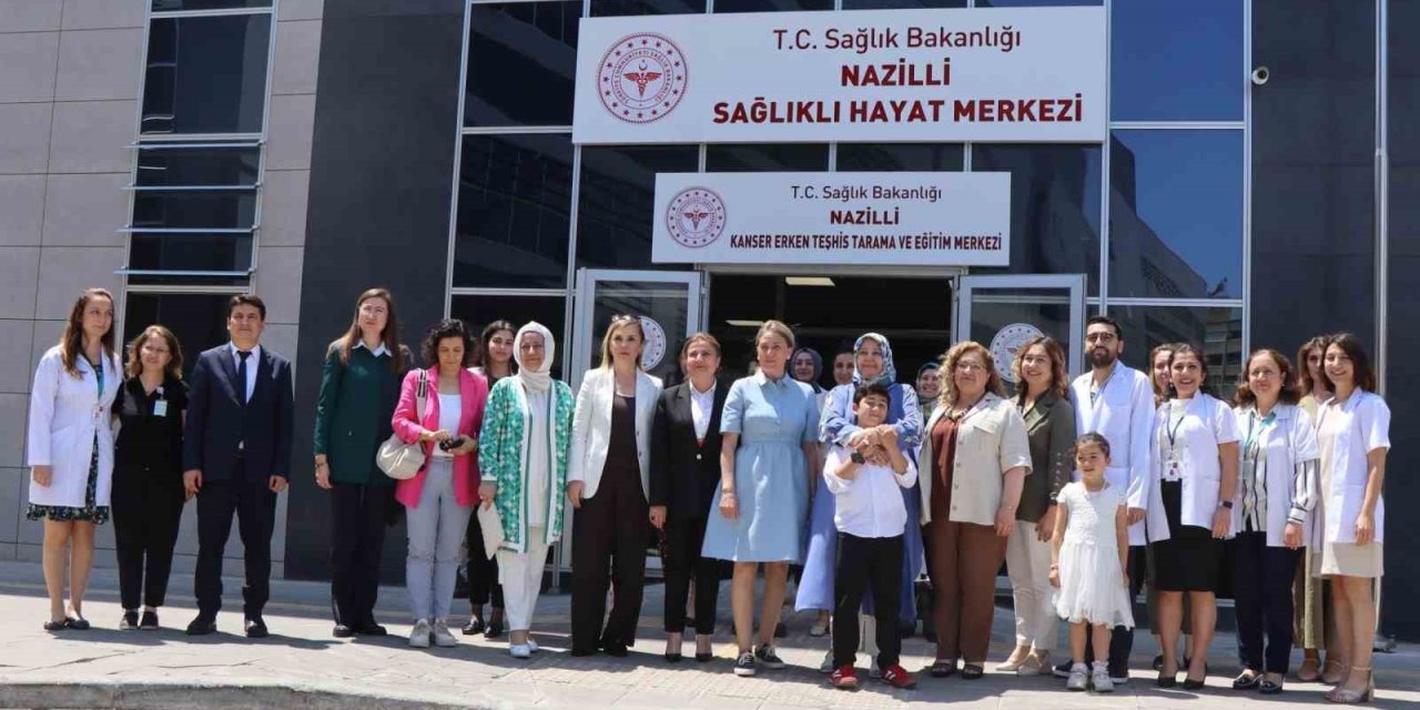 Vali Canbolat’ın eşi ve beraberindeki heyet Nazilli Sağlıklı Yaşam Hizmetleri’ni yerinde inceledi