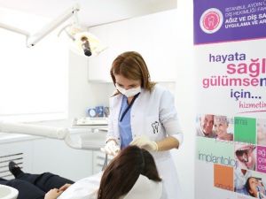 Zirkonyum Dişler Estetik Bir Gülüş Sağlayacak