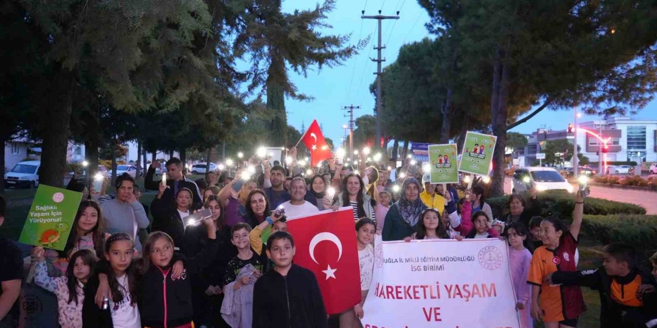 Muğla’da ’Aile Yılı’ yürüşü gerçekleştirildi
