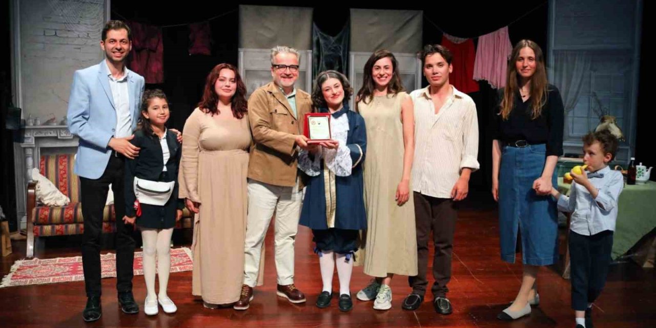 Menteşe Belediye Tiyatrosu’ndan uluslararası festivalde İngilizce oyun