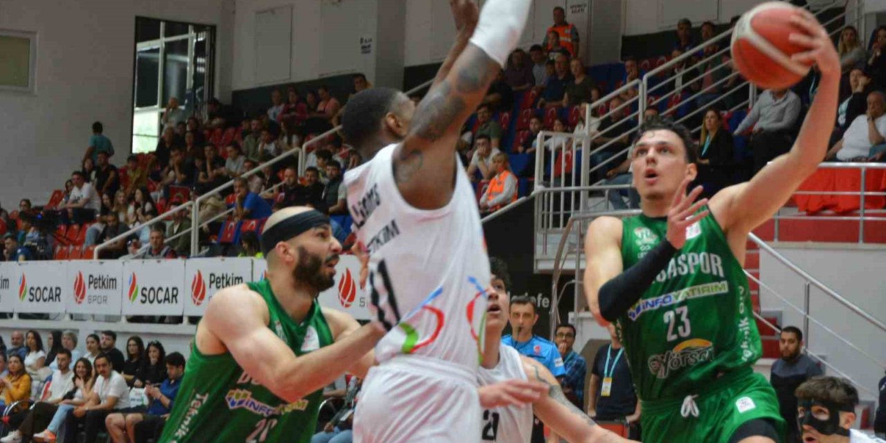 Türkiye Sigorta Basketbol Süper Ligi: Aliağa Petkimspor: 86 - Bursaspor: 95