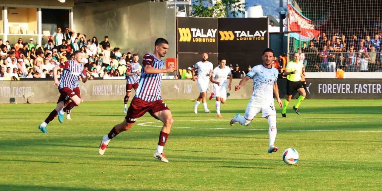 Trendyol Süper Lig: Bodrum FK: 1 - Trabzonspor: 0 (İlk yarı)